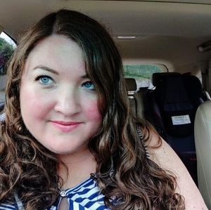 Meet your Posher, Vanessa